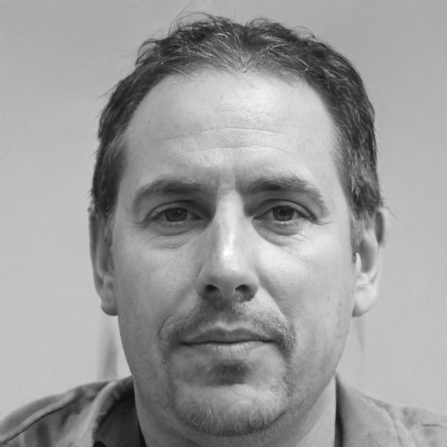 Portrait professionnel de Théo Vasseur, responsable pédagogique chez roxanitevq